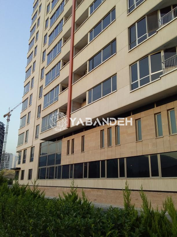 خرید و فروش در برج فرهیختگان